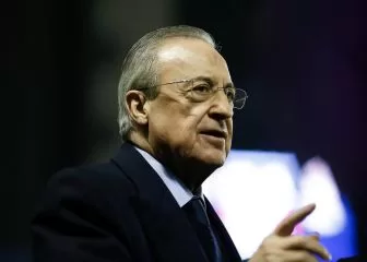 Real Madrid President Addresses Members in Personal Letters